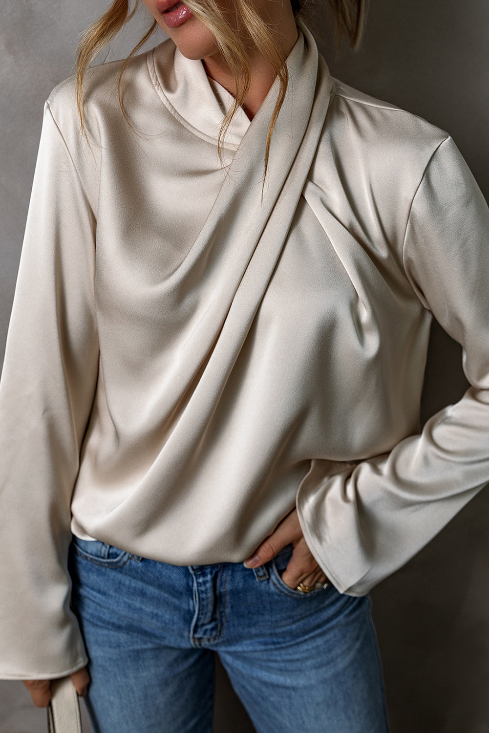 Bella - Women's Elegant Long Sleeve Blouse